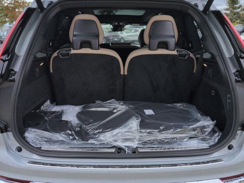 New 2026 Volvo XC90 B6 Ultra image 27