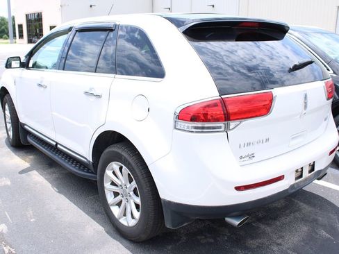 Used 2014 Lincoln MKX FWD w/ Equipment Group 102A image 6