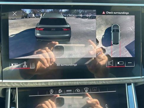 Used 2021 Audi Q8 Prestige image 57