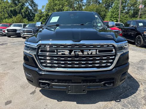 Used 2025 RAM 1500 Limited AWD/4WD image 2