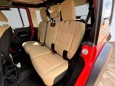 Used 2018 Jeep Wrangler Unlimited Sport S AWD/4WD image 22