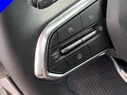 New 2026 Chevrolet Equinox LT FWD image 11