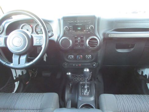 Used 2012 Jeep Wrangler Unlimited Sport image 17