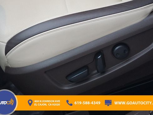 Used 2019 INFINITI QX50 Essential w/ Sensory Package FWD image 18
