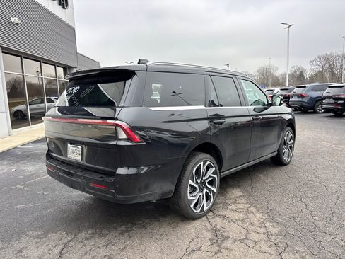 New 2026 Lincoln Navigator Black Label AWD/4WD image 7
