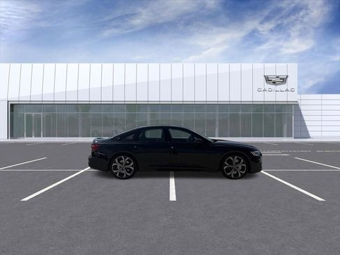 Used 2025 Audi S6 Premium Plus AWD/4WD image 2