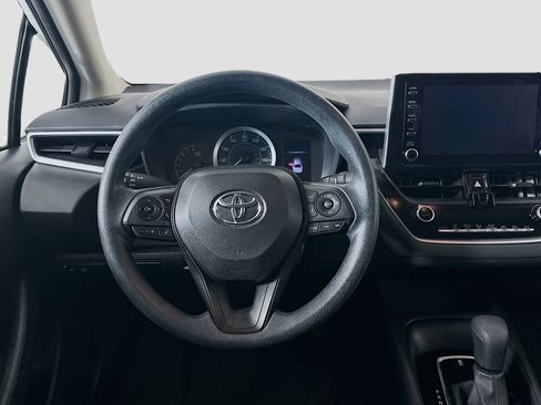 Used 2020 Toyota Corolla LE FWD image 17