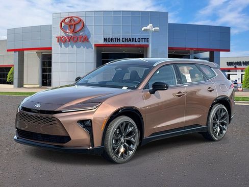 New 2026 Toyota Crown Signia AWD/4WD image 4