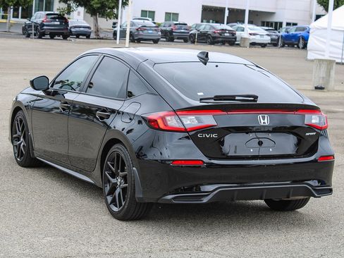 Used 2024 Honda Civic Sport image 9