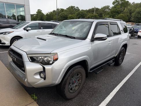 Used 2018 Toyota 4Runner TRD Off-Road Premium AWD/4WD image 1