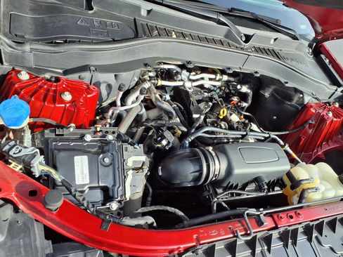 Used 2021 Ford Explorer XLT w/ Equipment Group 202A image 38