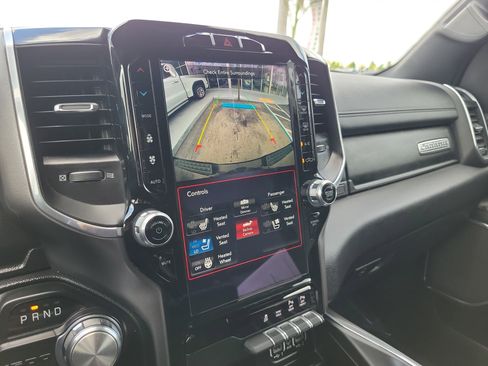 Used 2021 RAM 1500 Laramie RWD image 11