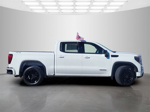 Used 2022 GMC Sierra 1500 Elevation image 3