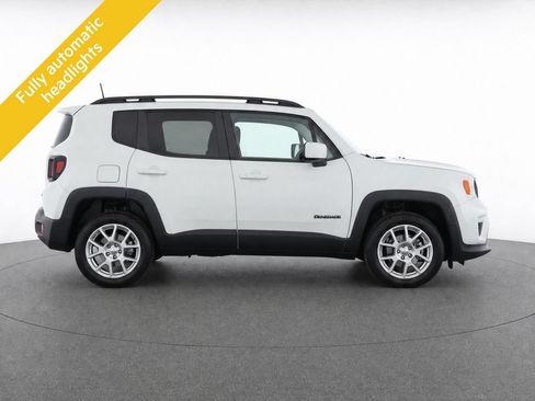 Used 2019 Jeep Renegade Latitude AWD/4WD image 8