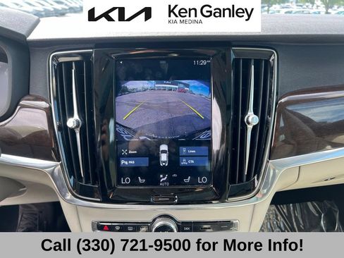 Used 2019 Volvo S90 T5 Momentum w/ Protection Package AWD/4WD image 32