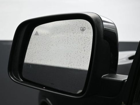 Used 2023 Dodge Durango GT RWD image 9