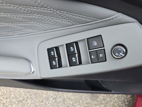 Used 2021 Toyota Avalon Limited w/ Advanced Safety Package FWD image 29