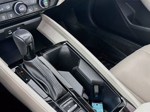 Used 2023 Honda Accord EX-L image 13