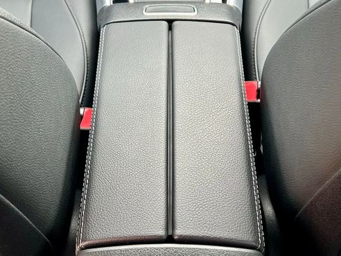 Certified 2024 Mercedes-Benz GLB 250 GLB 250 image 25