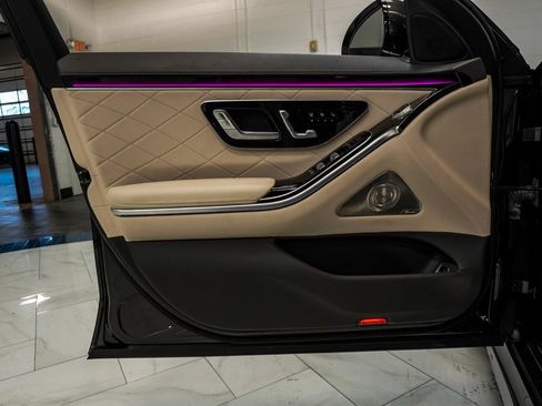 Used 2021 Mercedes-Benz S 580 4MATIC Sedan w/ AMG Line image 22