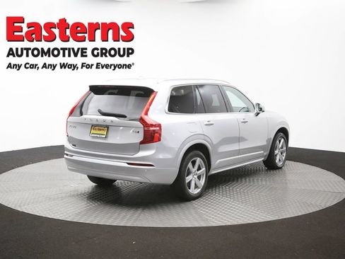 Used 2022 Volvo XC90 T5 Momentum AWD/4WD image 42