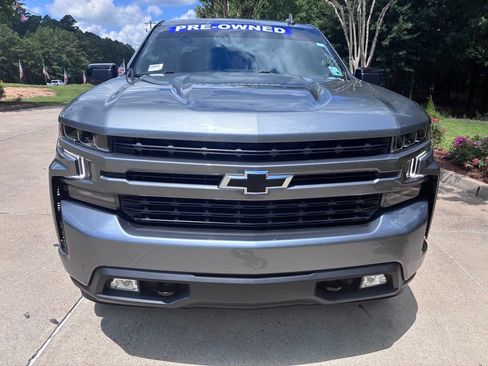 Used 2021 Chevrolet Silverado 1500 RST w/ LPO, Blackout Package AWD/4WD image 2