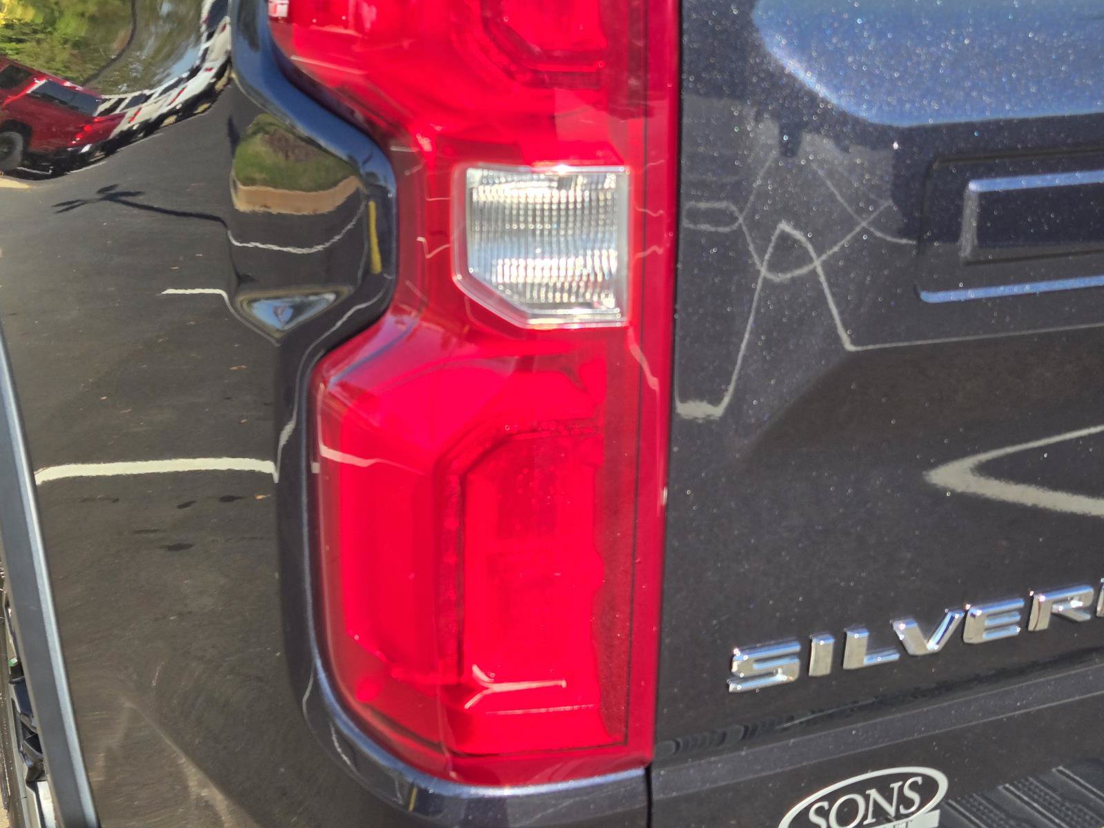 Used 2023 Chevrolet Silverado 1500 ZR2 w/ Technology Package AWD/4WD image 12
