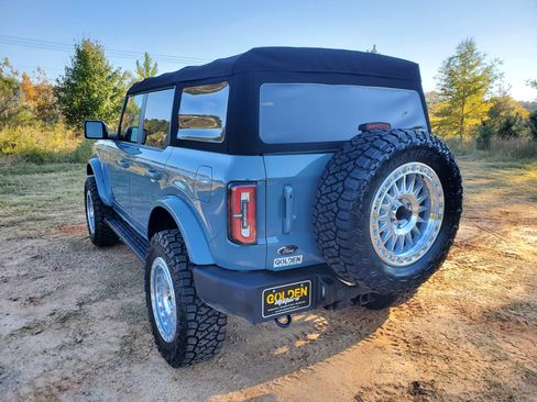 Used 2021 Ford Bronco Outer Banks image 11