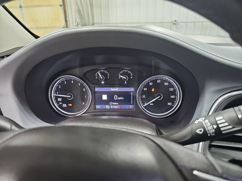Used 2020 Buick Enclave Essence w/ Sound and Sites Package AWD/4WD image 19