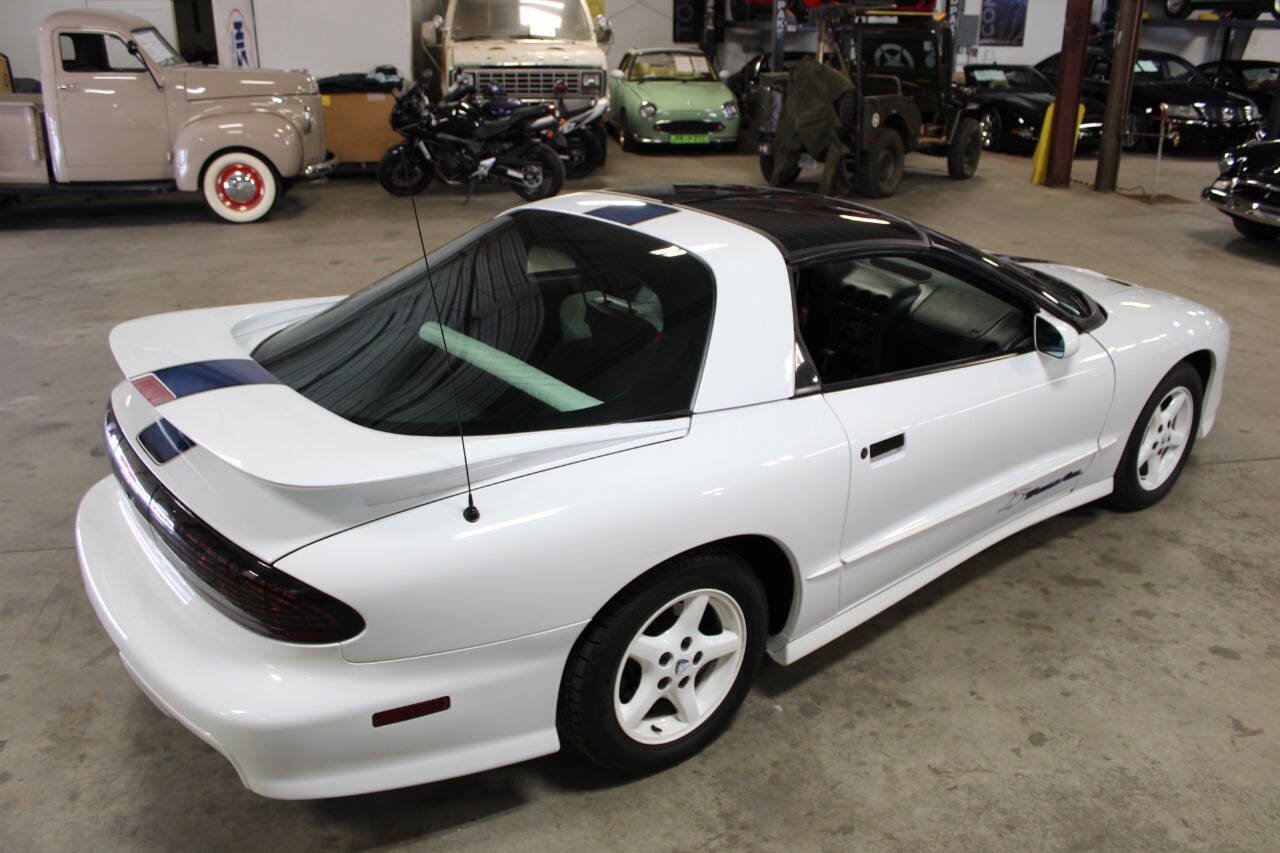 Used 1994 Pontiac Firebird Coupe RWD image 19