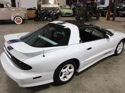Used 1994 Pontiac Firebird Coupe RWD image 19