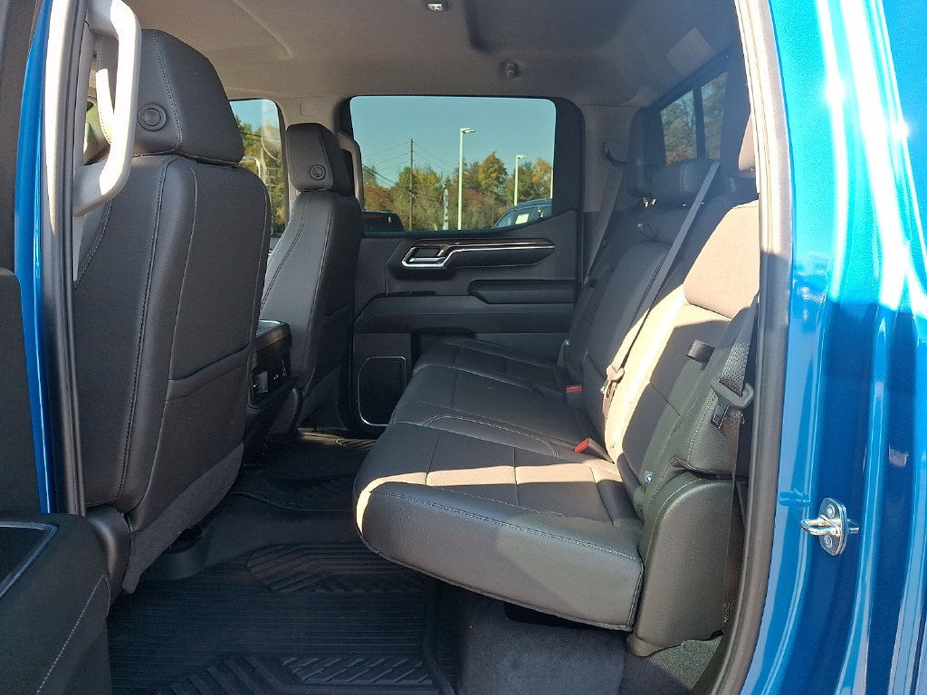 Used 2024 Chevrolet Silverado 1500 RST AWD/4WD image 11