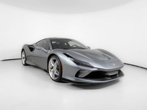 Used 2022 Ferrari F8 Tributo image 12