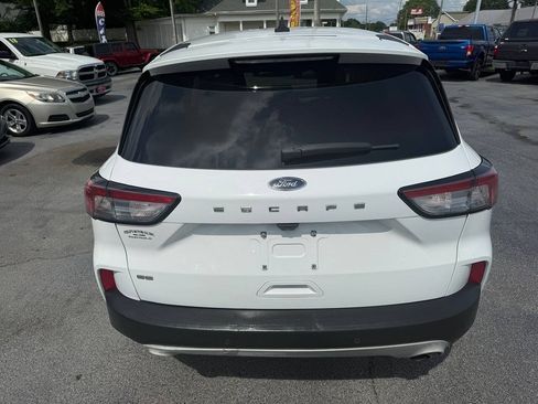 Used 2022 Ford Escape SE FWD image 5