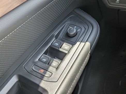 Used 2026 Volkswagen Atlas SE FWD image 24