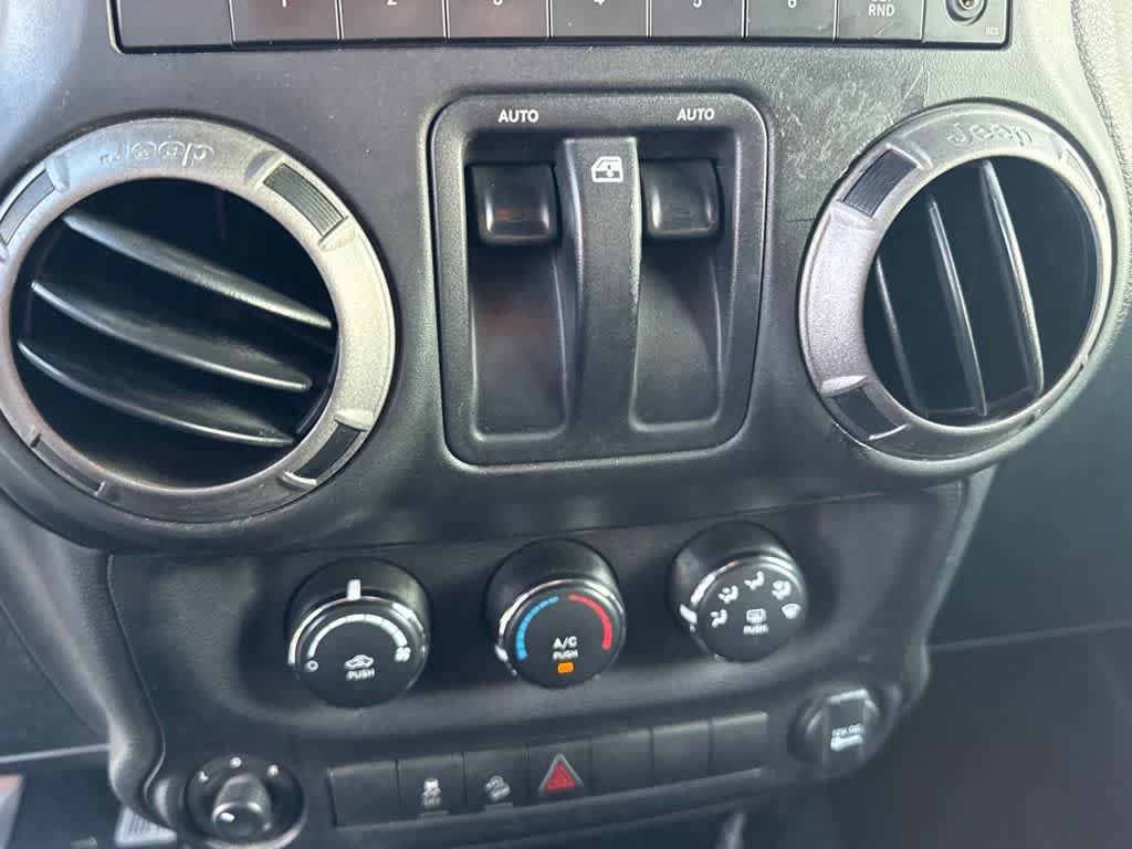 Used 2016 Jeep Wrangler Sport w/ Quick Order Package 24S AWD/4WD image 19