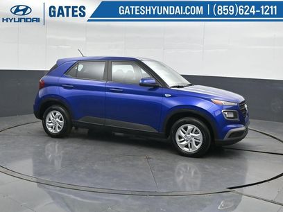 New 2025 Hyundai Venue SE