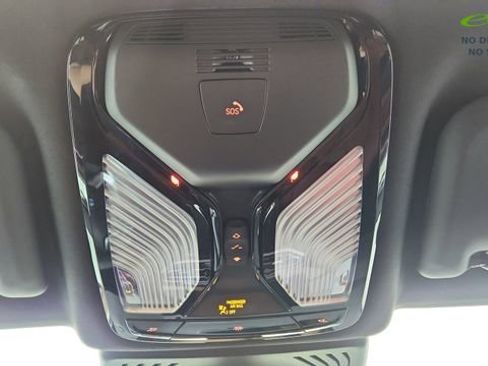 Used 2025 BMW X4 xDrive30i AWD/4WD image 61