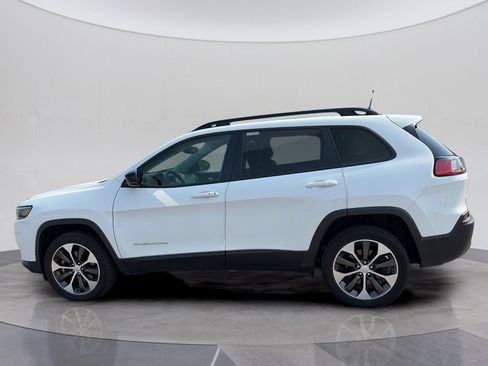 Used 2022 Jeep Cherokee Limited w/ Elite Package AWD/4WD image 2