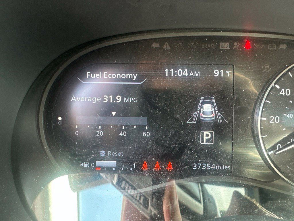 Used 2023 Nissan Kicks SV FWD image 3