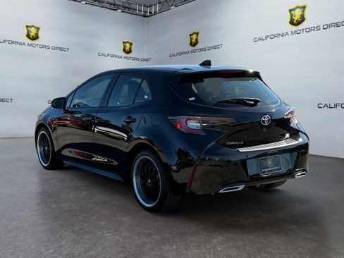 Used 2020 Toyota Corolla SE image 3