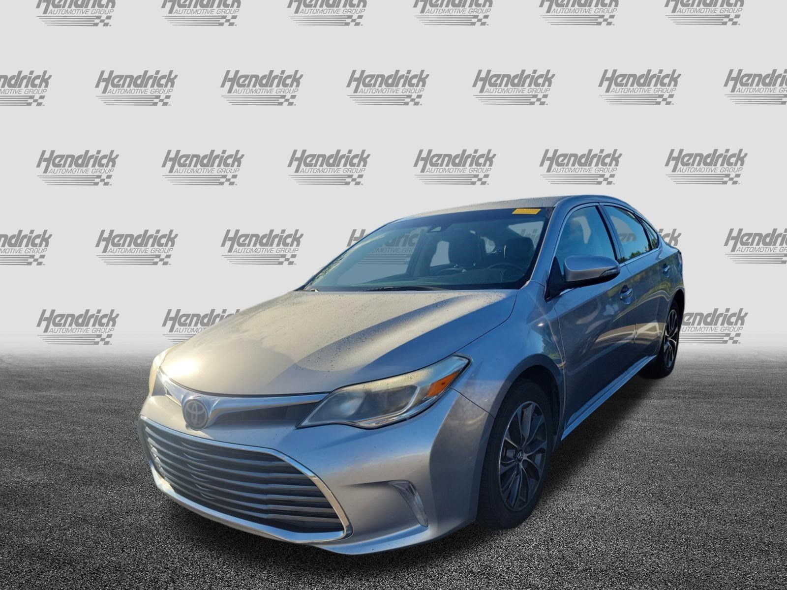 Used 2017 Toyota Avalon XLE FWD image 4