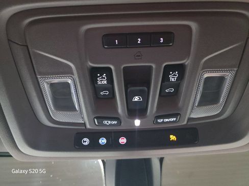 Used 2020 GMC Sierra 1500 Elevation w/ Elevation Value Package image 49