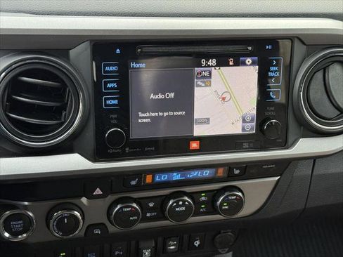 Certified 2019 Toyota Tacoma Limited AWD/4WD image 29