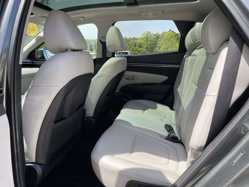Used 2022 Hyundai Tucson Limited w/ Cargo Package image 3