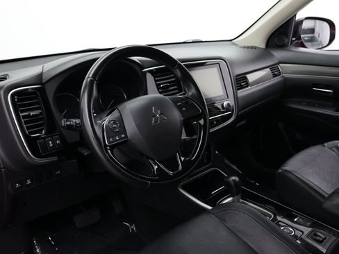 Used 2020 Mitsubishi Outlander SEL AWD/4WD image 12