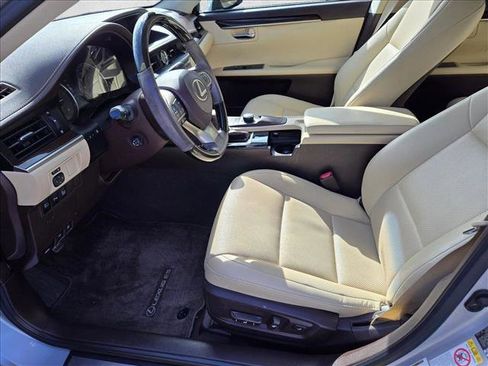 Used 2018 Lexus ES 350 w/ Premier Package image 13