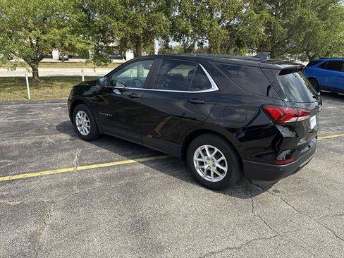 Used 2024 Chevrolet Equinox LT w/ LPO, Floor Liner Package FWD image 16