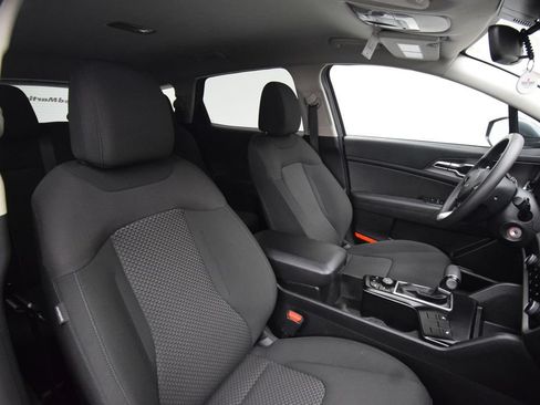 Used 2023 Kia Sportage LX AWD/4WD image 17