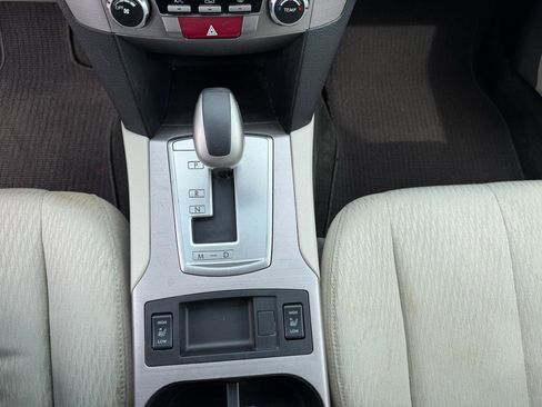 Used 2012 Subaru Outback 2.5i Premium w/ All-Weather Pkg image 10
